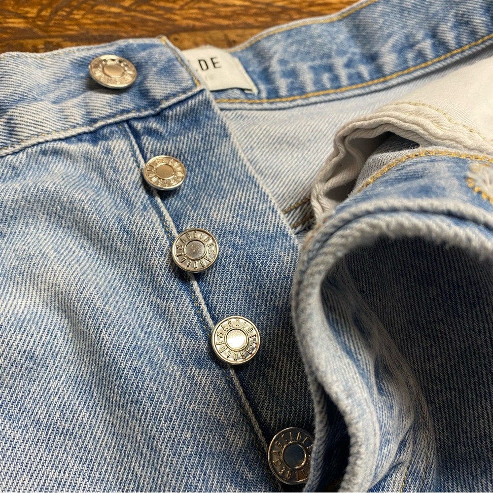 AGOLDE Parker Vintage Cut Off Denim Jean Shorts Light Wash Button Fly Size 28” - Picture 12 of 15